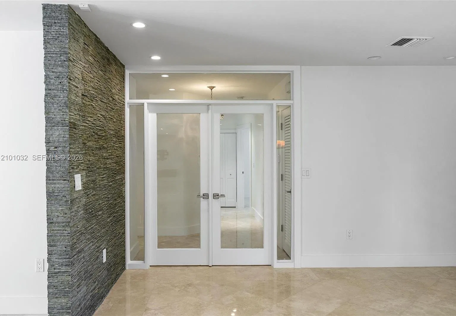 Royal Palm Harbor 1st Add — Photo 1