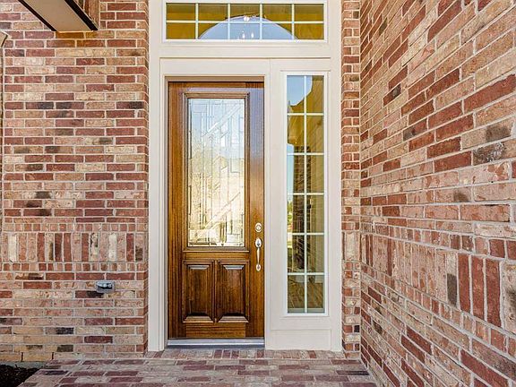 3rd image of 28335 Hidden Brook Ln