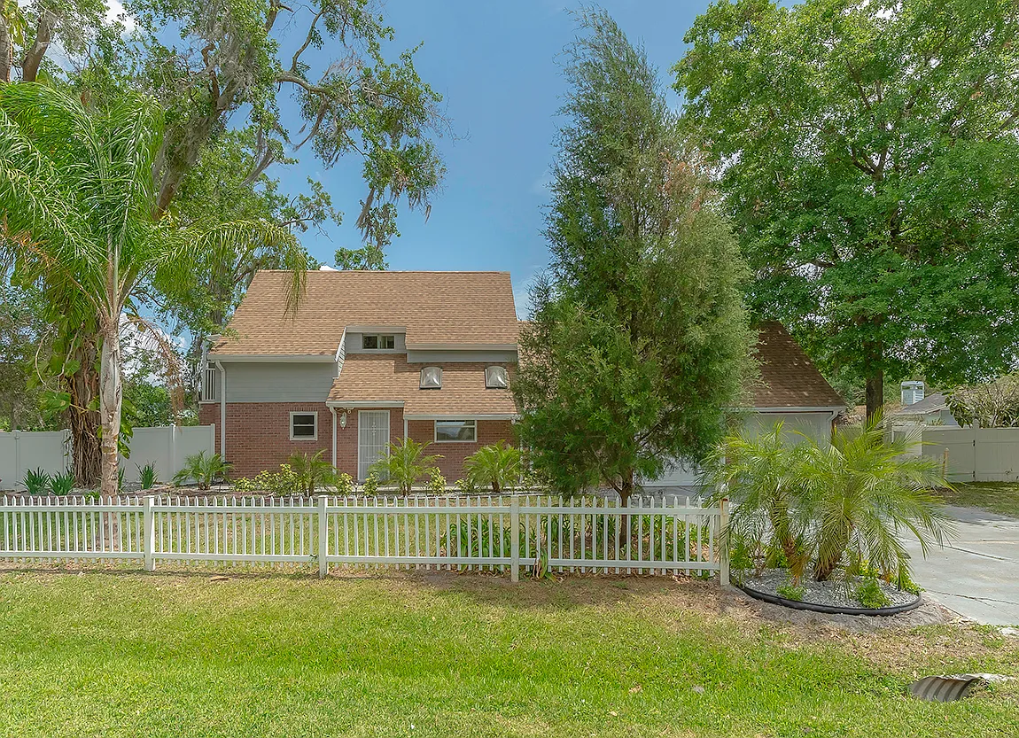 Building Photo - 19017 Cedar Ln