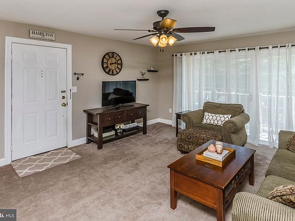 3rd image of 55 Cheverny Ct