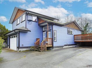 1009 Linda Ln, Langford, BC V9B 2S7