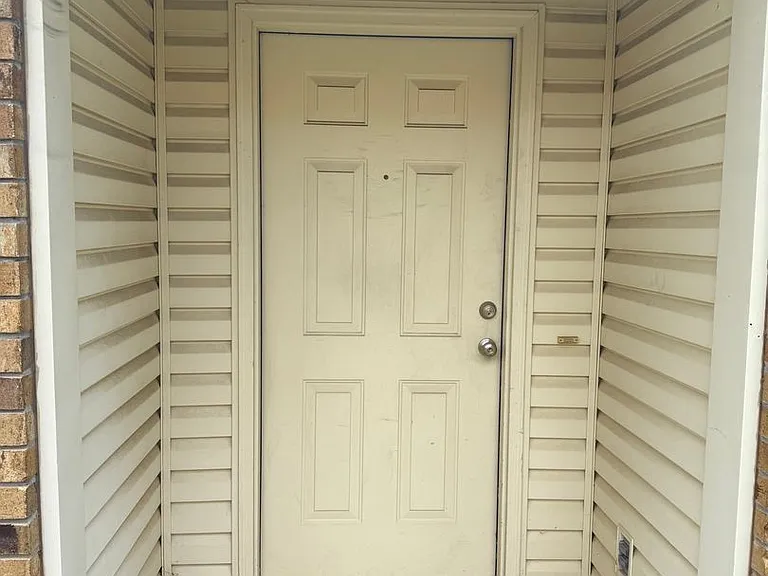 1504 Fianna Place Ct — Photo 2