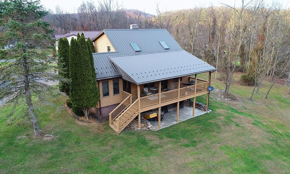 1st image of 8833 Riverview Heights Dr