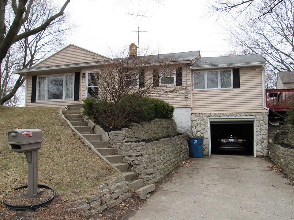 1st image of 529 Covell Ave NW