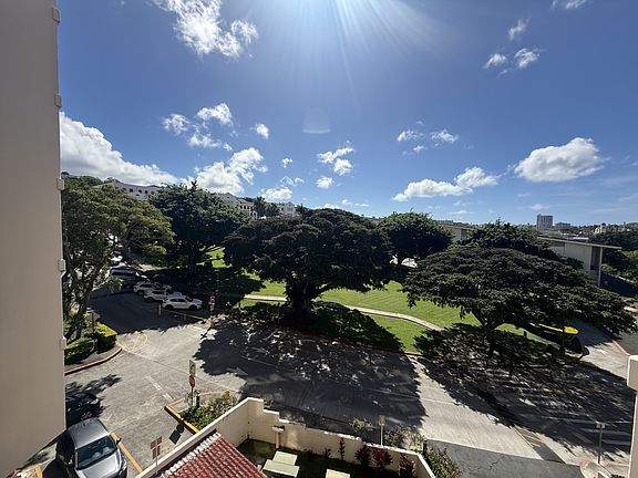 4th image of 3138 Waialae Ave APT 609