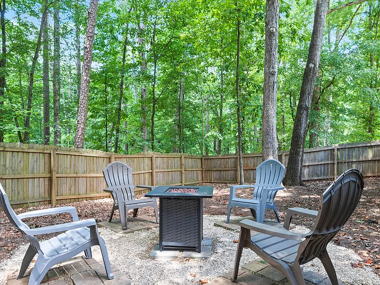 420 Cedar Ln — Photo 31