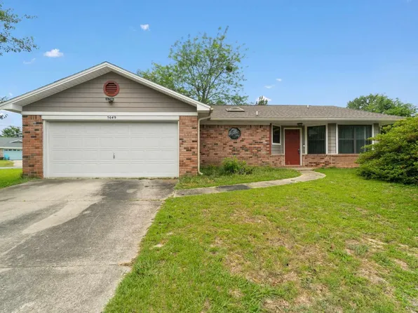 5649 Dove Dr, Pace, FL 32571