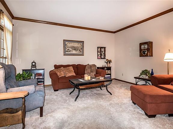 5th image of 6375 Waverly Hill Ln