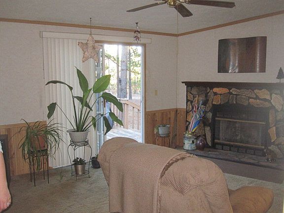 5th image of 226 Tilley St