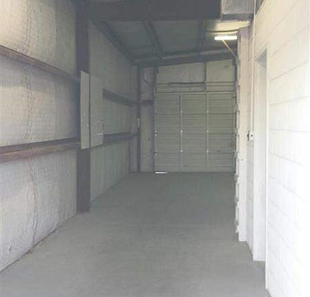 4th image of 507 E College Blvd