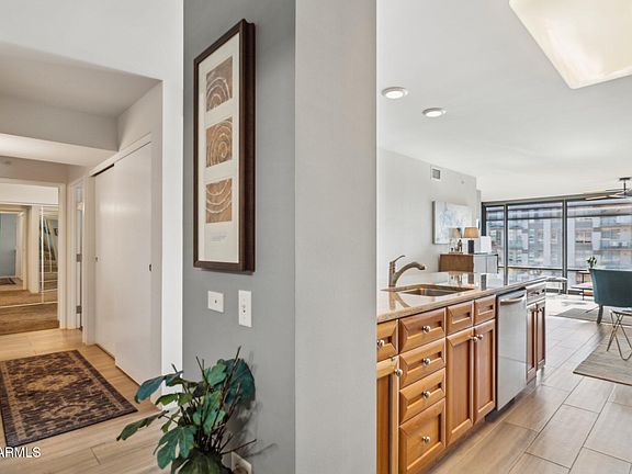 4th image of 4808 N 24TH Street #1303