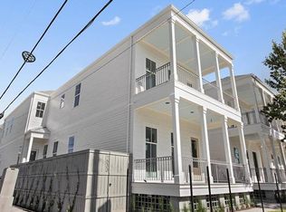 1523 Carondelet St, New Orleans, LA 70130