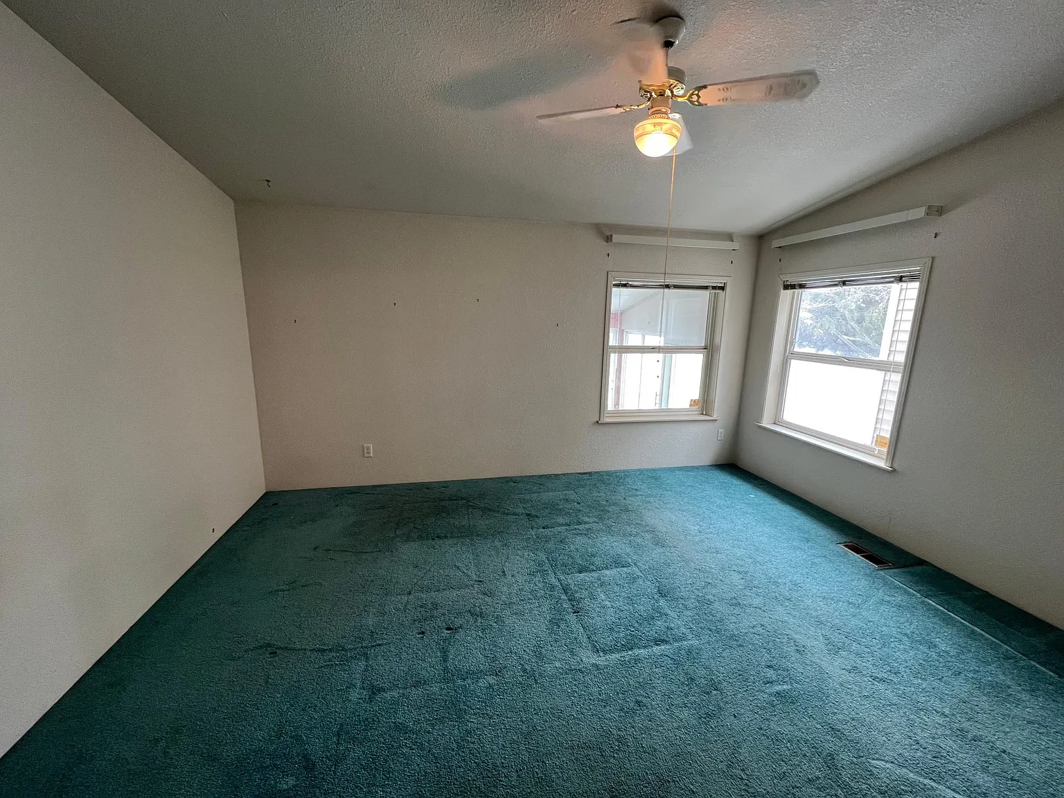 200 Kendall St — Photo 4