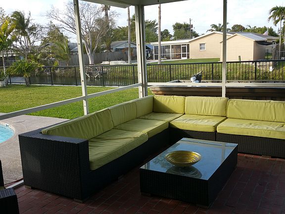 3rd image of 9931 SW 195th St