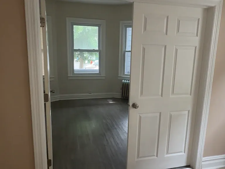 164 Autumn St #1 — Photo 3