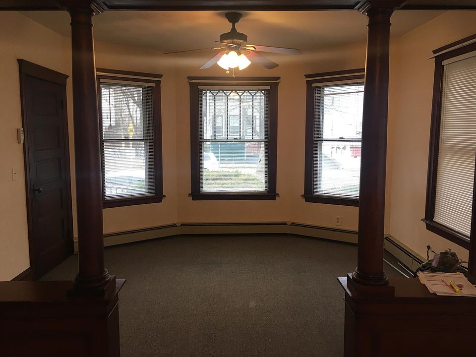 1st image of 401 West Ave #1