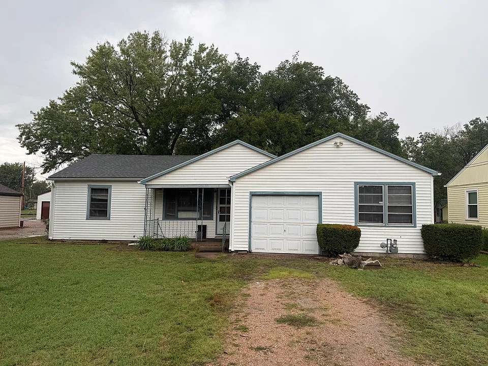 3311 Farmington Rd