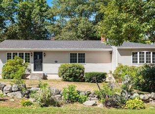 207 New Boston Rd, Sturbridge, MA 01566