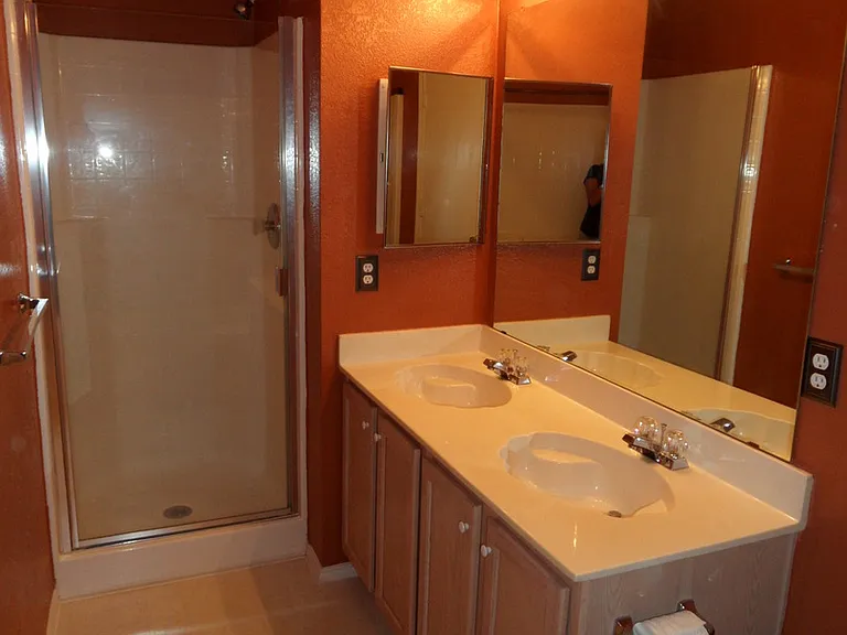 5225 Castle Cir — Photo 9