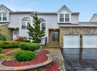 7 Barn Swallow Blvd, Marlboro, NJ 07746