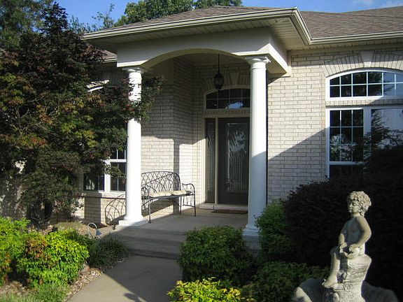 3rd image of 1816 Lee Creek Cir
