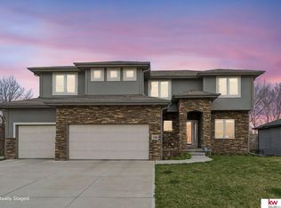 7302 N 154th Ave, Bennington, NE 68007