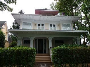 751 21st Ave E, Seattle, WA 98112