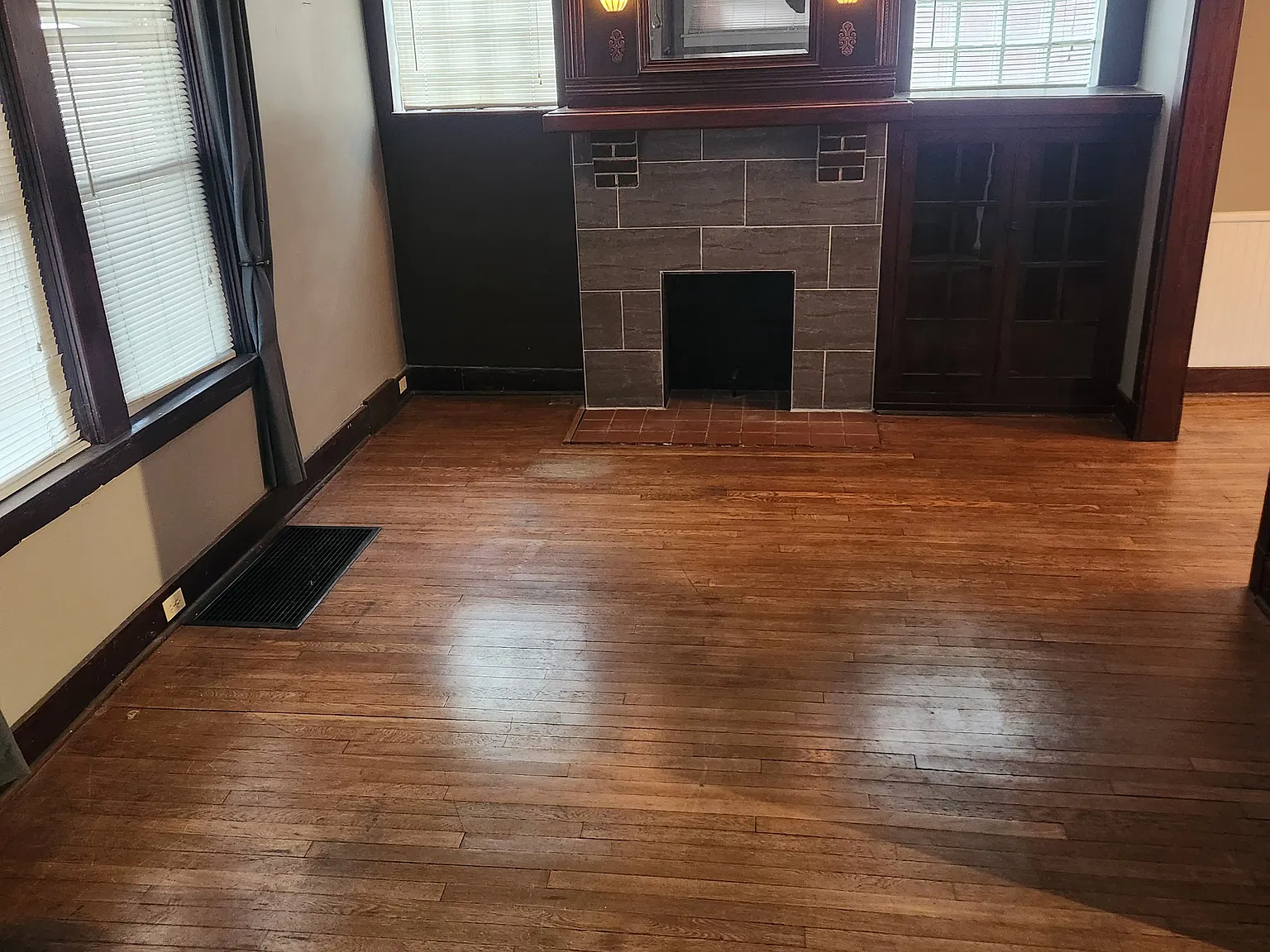 3 bed, 1375 sqft, $1,950 — Photo 3