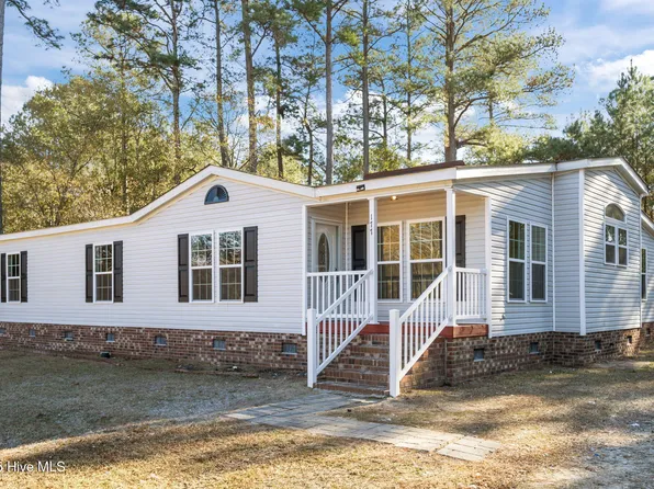 177 Baysden Road, Chinquapin, NC 28521