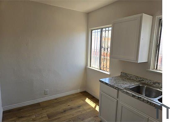 4th image of 9417 S Normandie Ave