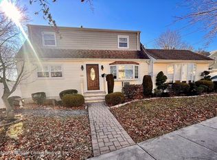113 King St, Staten Island, NY 10308