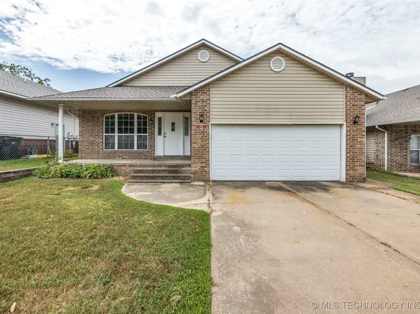 1136 E Watchorn Ave, Sapulpa, OK 74066