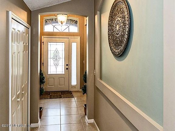 3rd image of 108 Lupine Dr