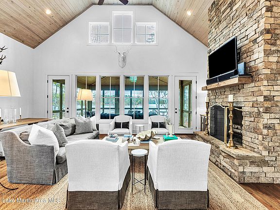 5th image of 35 Canoe Point