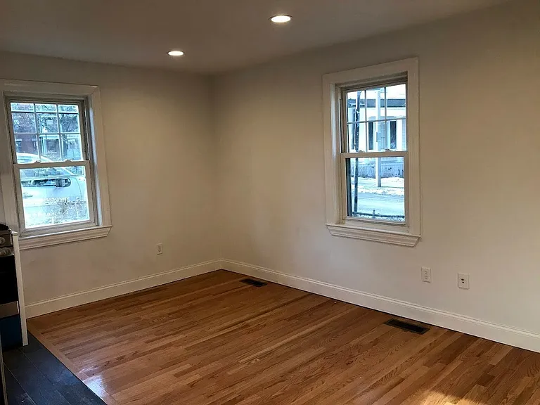 7 Perry St #1 — Photo 3