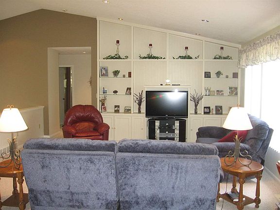 5th image of 2862 Wooddale Ct