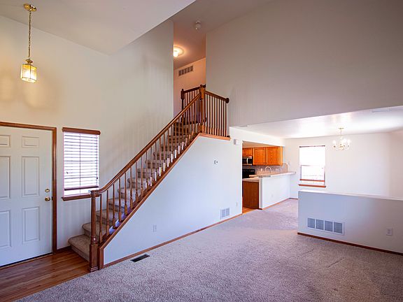 Entrance: Living : Dining