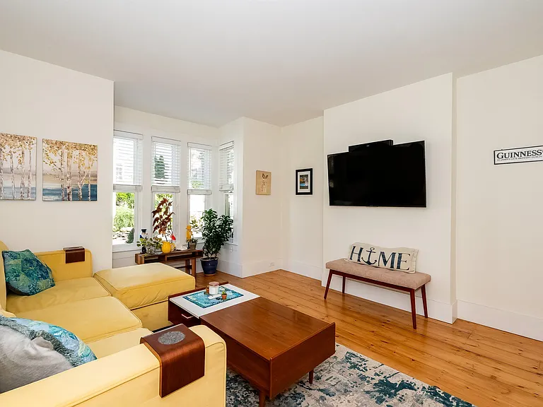 46 Dennett St — Photo 5
