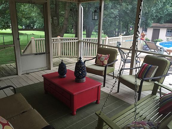 4th image of 168 Lakeview Dr