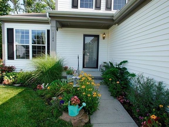 2nd image of 1184 E Glen Echo Ln