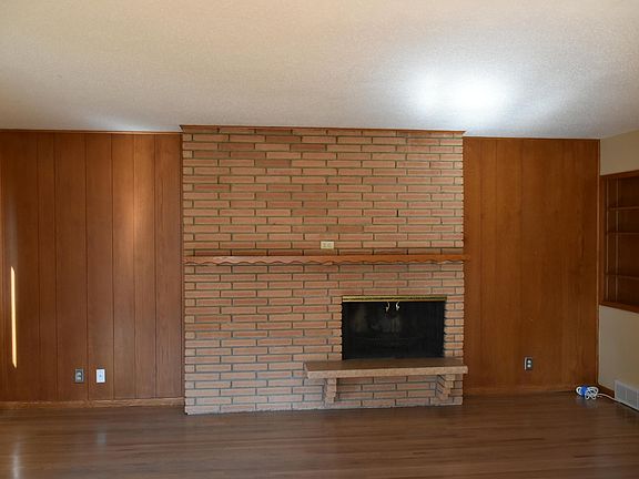 3rd image of 4125 46th Ave S