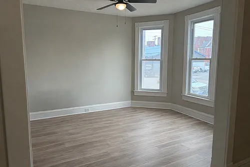 309 Morton Ave Photo 1