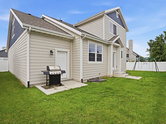4th image of 559 E Rundel Way