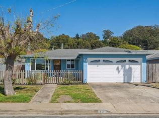 12 Cadiz Ct, Pacifica, CA 94044