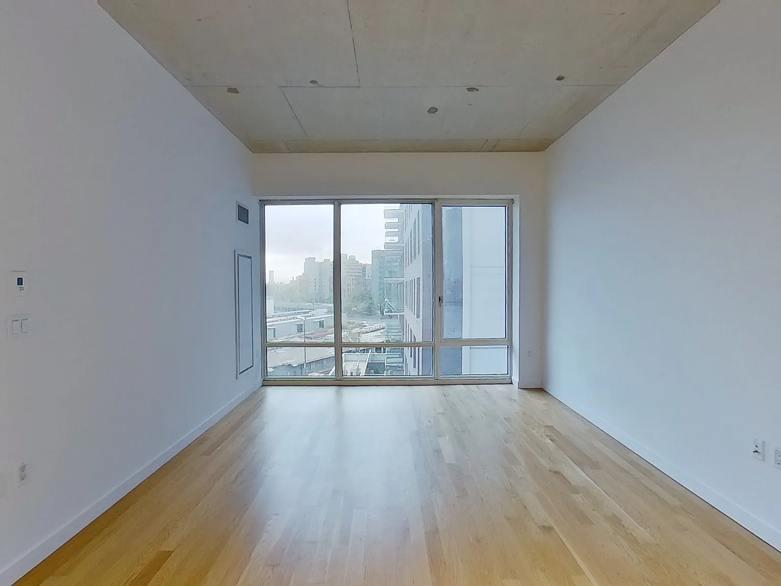 22-22 Jackson Avenue — Photo 2