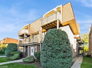14755 Kenton Ave APT 2C, Midlothian, IL 60445