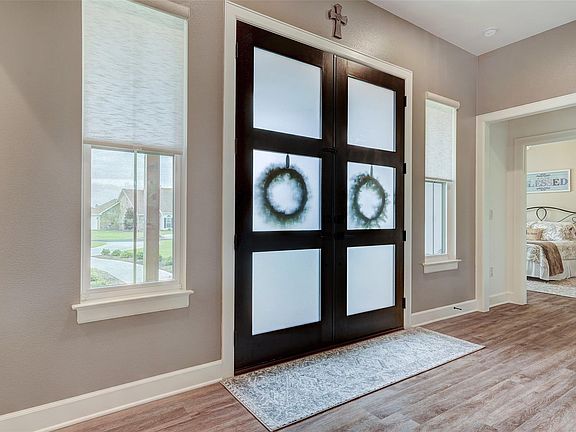 4th image of 113 Crystal Ln