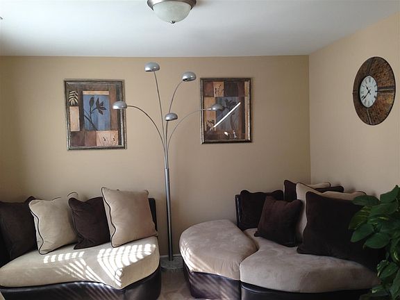 3rd image of 318 Hearthwood Dr