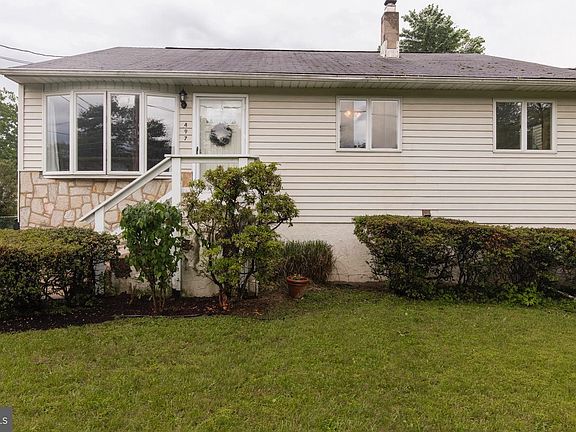 2nd image of 497 Norwood Ave