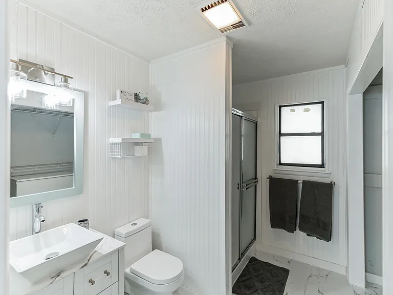 216 Rose Ln #C — Photo 7